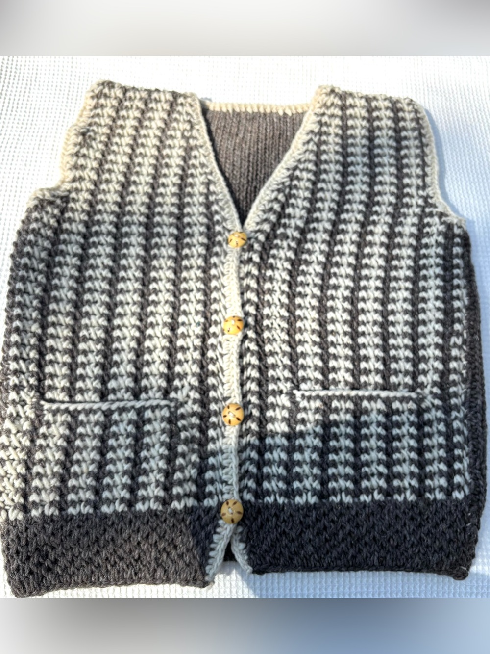 Men's Hand-Knit Gray & Cream Houndstooth Stitch Vest